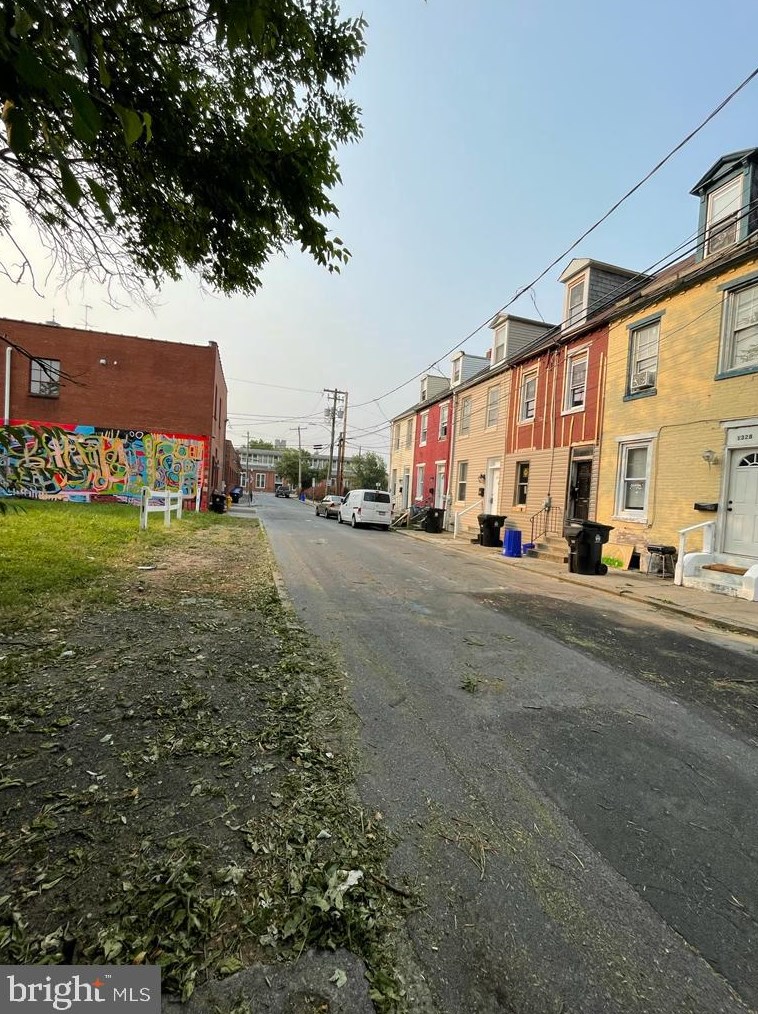 1324 4th St, Harrisburg, PA 17102-1701