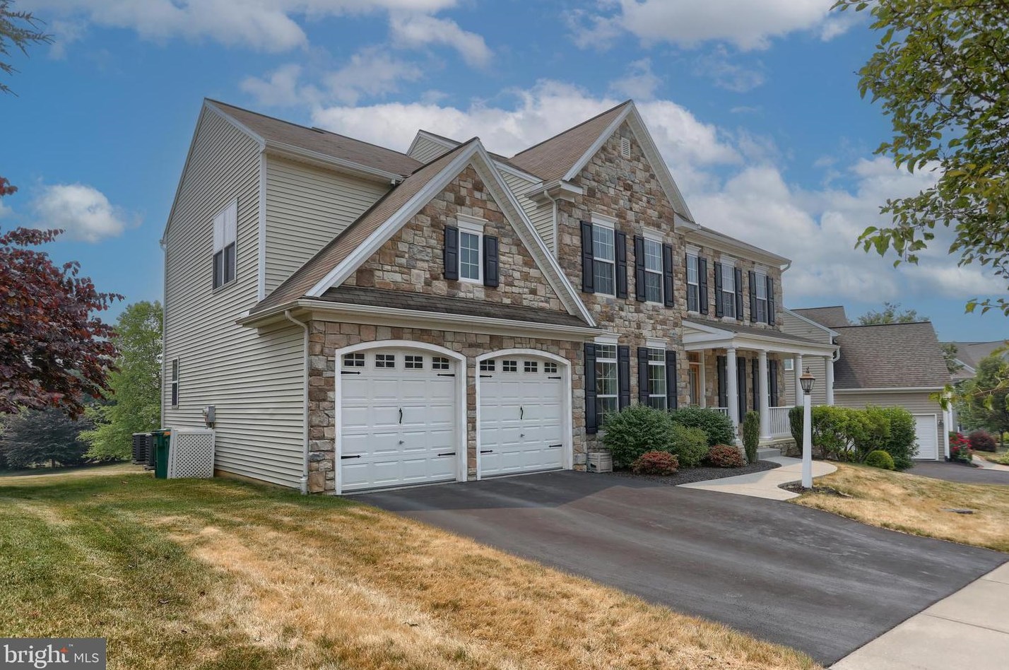 984 Powder Horn Dr, Hummelstown, PA 17036