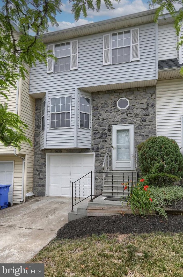 288 Lincoln Ave, Harrisburg, PA 17111
