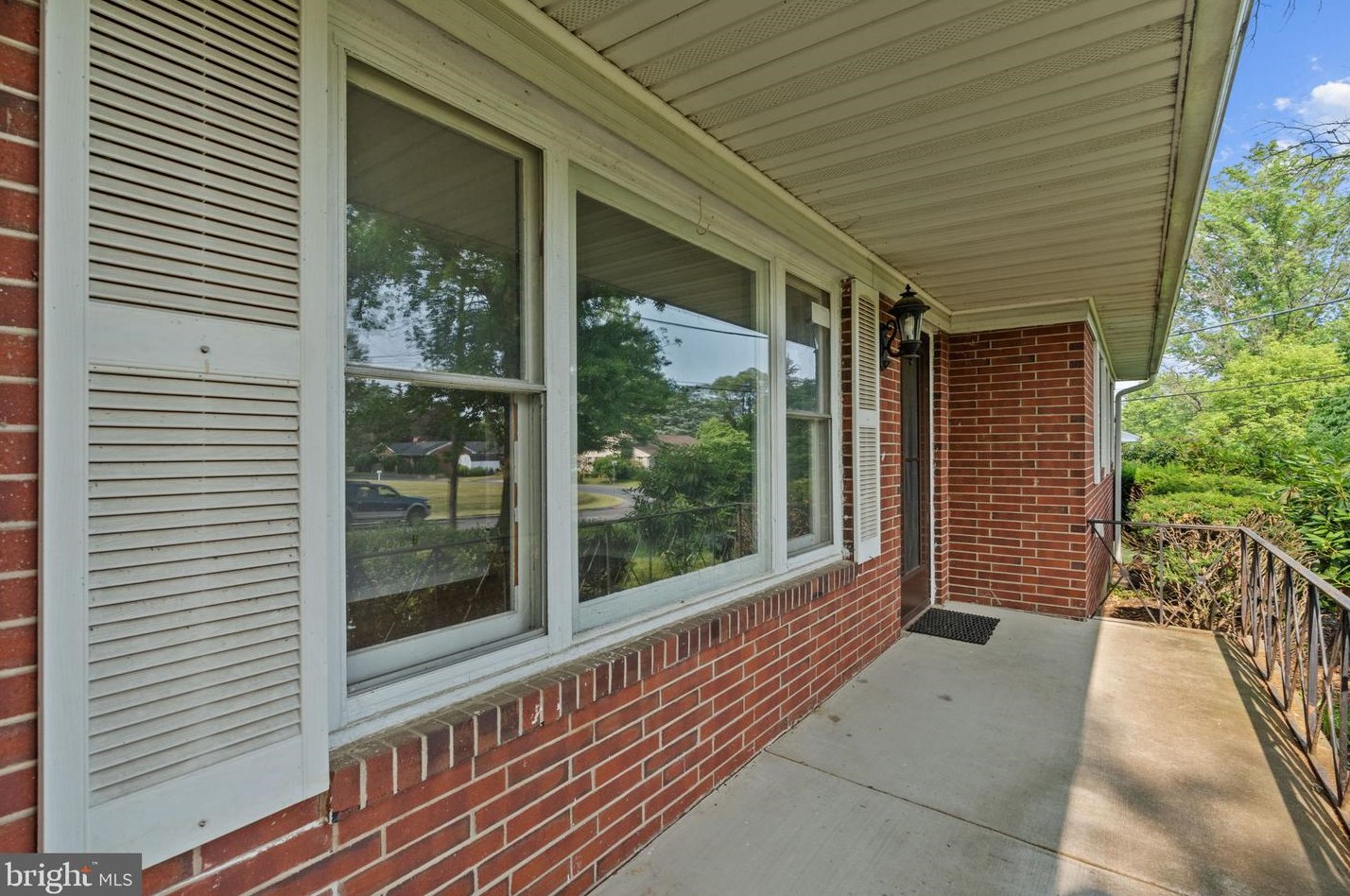 29 E Glenn Rd, Swatara, PA 17033