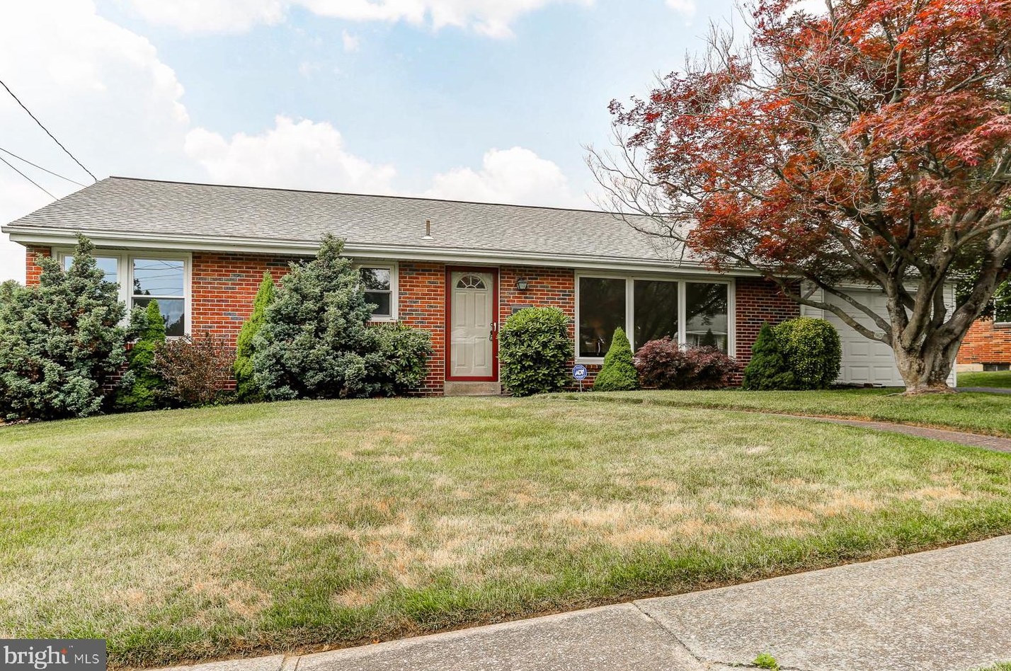112 Brunner St, Hummelstown, PA 17036