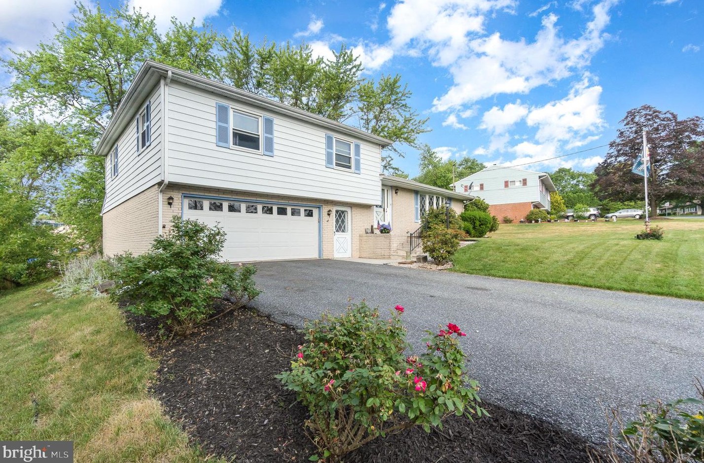 8151 Evelyn St, Hummelstown, PA 17036