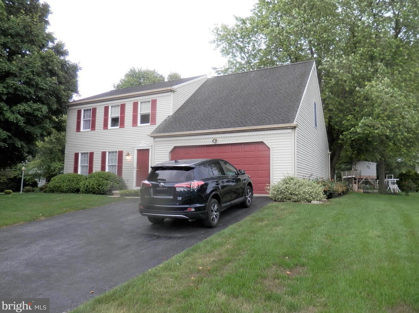 975 Kings Way W, Hummelstown, PA 17036