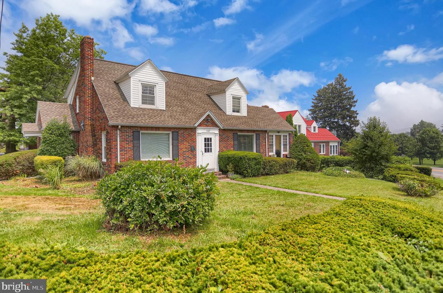 107 E Main St, Elizabethville, PA 17023