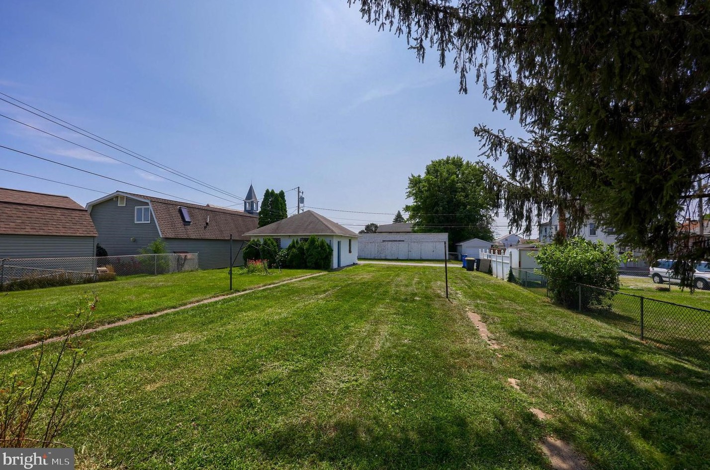 132 Main St, Hbg Inter Airp PA  17057-1215 exterior