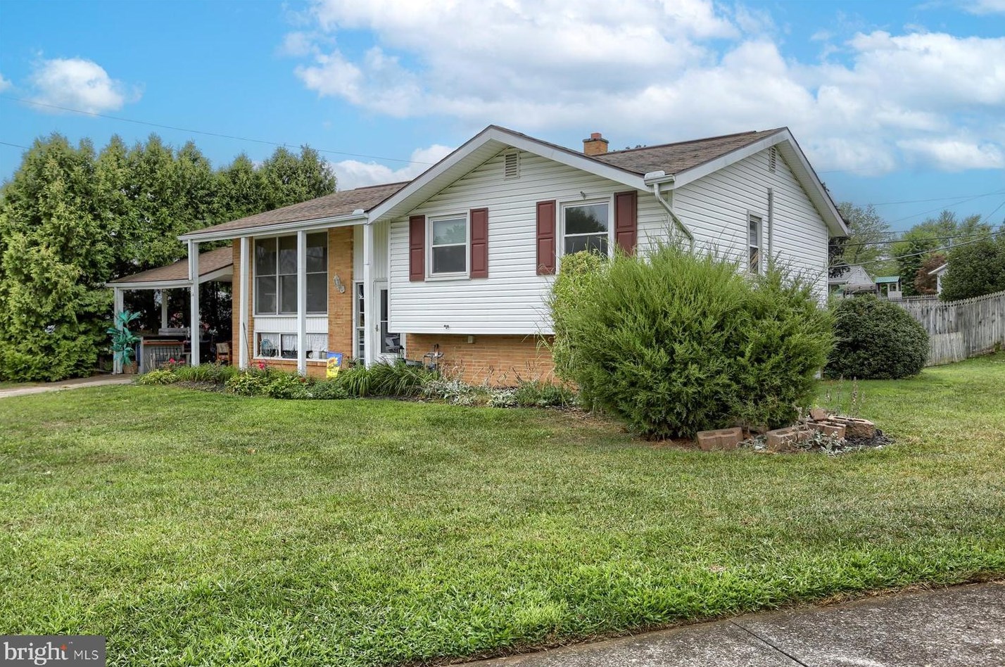 14 Burd Rd, Hbg Inter Airp, PA 17057