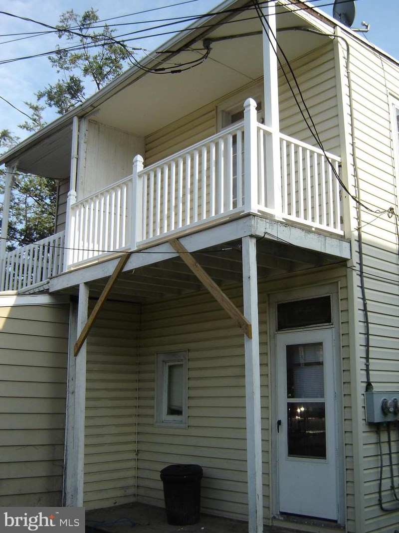 1954 Derry St, Harrisburg, PA 17104