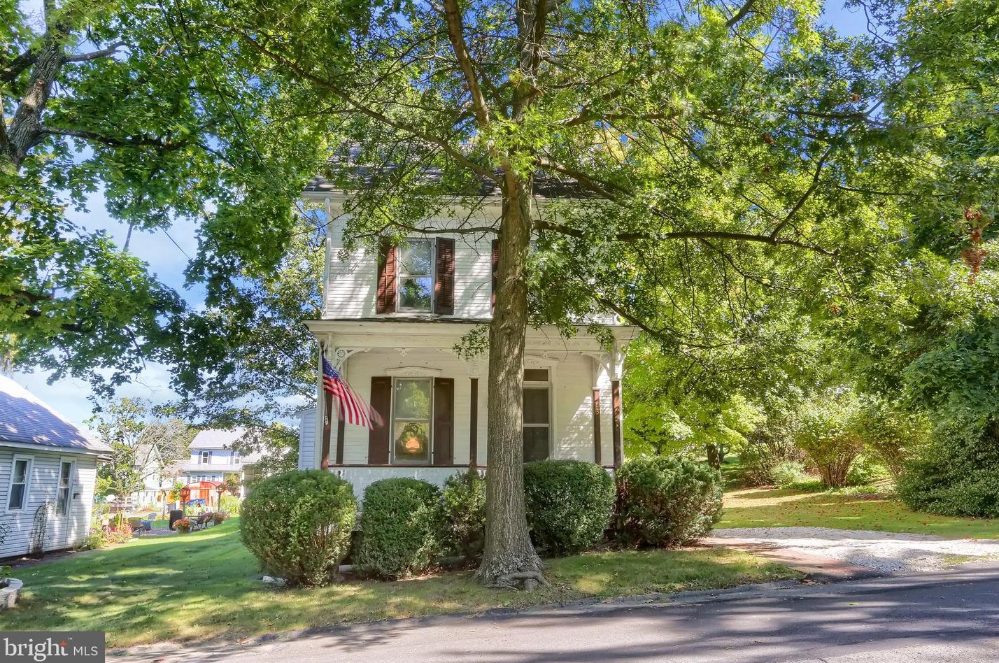 83 Mayfield St, Elizabethville, PA 17023-9606