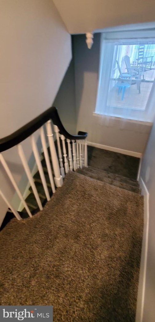 104 Main St, Hbg Inter Airp PA 17057-1216 exterior