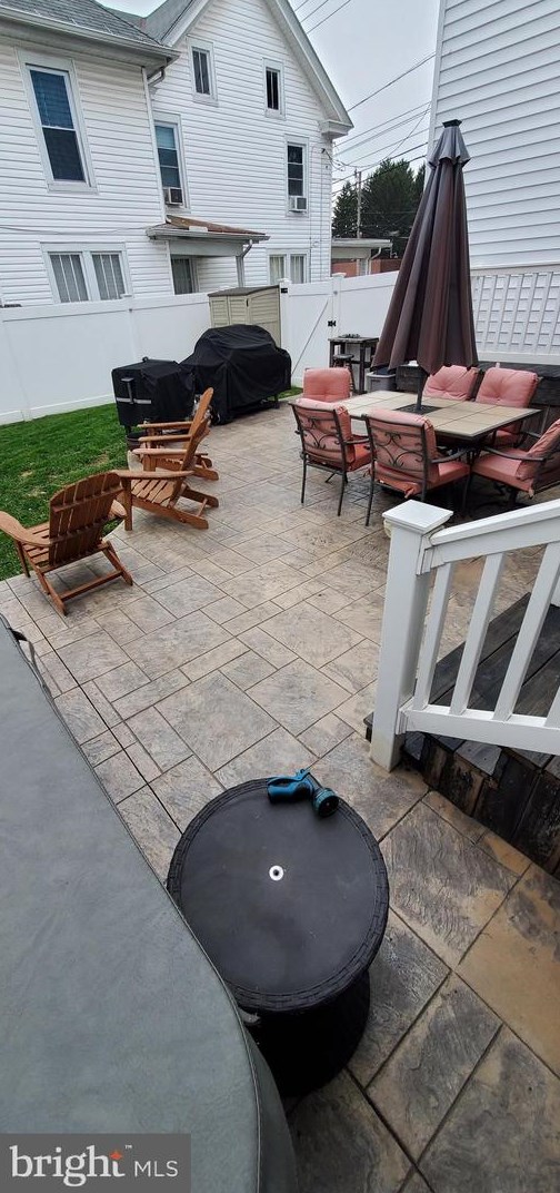 104 Main St, Hbg Inter Airp PA 17057-1216 exterior