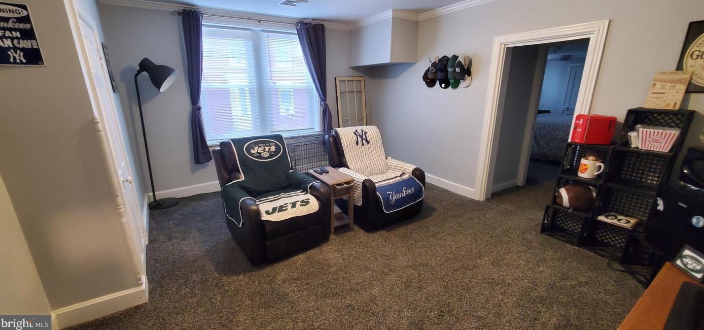 104 Main St, Hbg Inter Airp PA 17057-1216 exterior