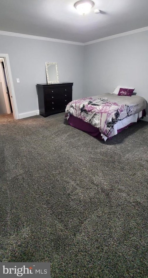 104 Main St, Hbg Inter Airp PA 17057-1216 exterior