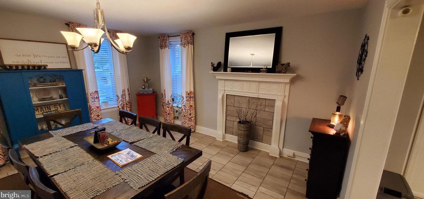 104 Main St, Hbg Inter Airp PA 17057-1216 exterior