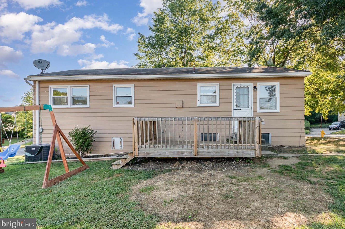 302 Hickory Hill Ter, Harrisburg PA  17109-1222 exterior