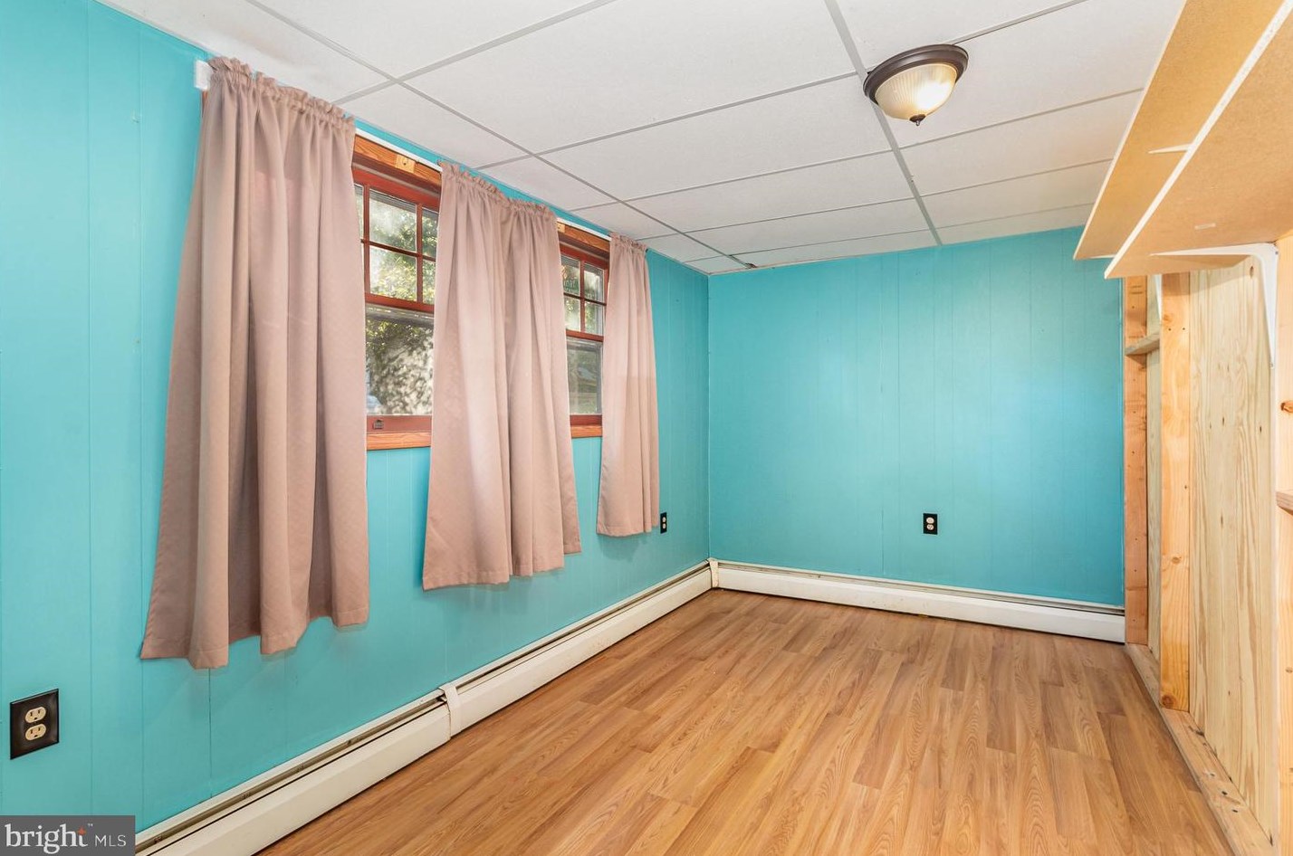 302 Hickory Hill Ter, Harrisburg PA  17109-1222 exterior