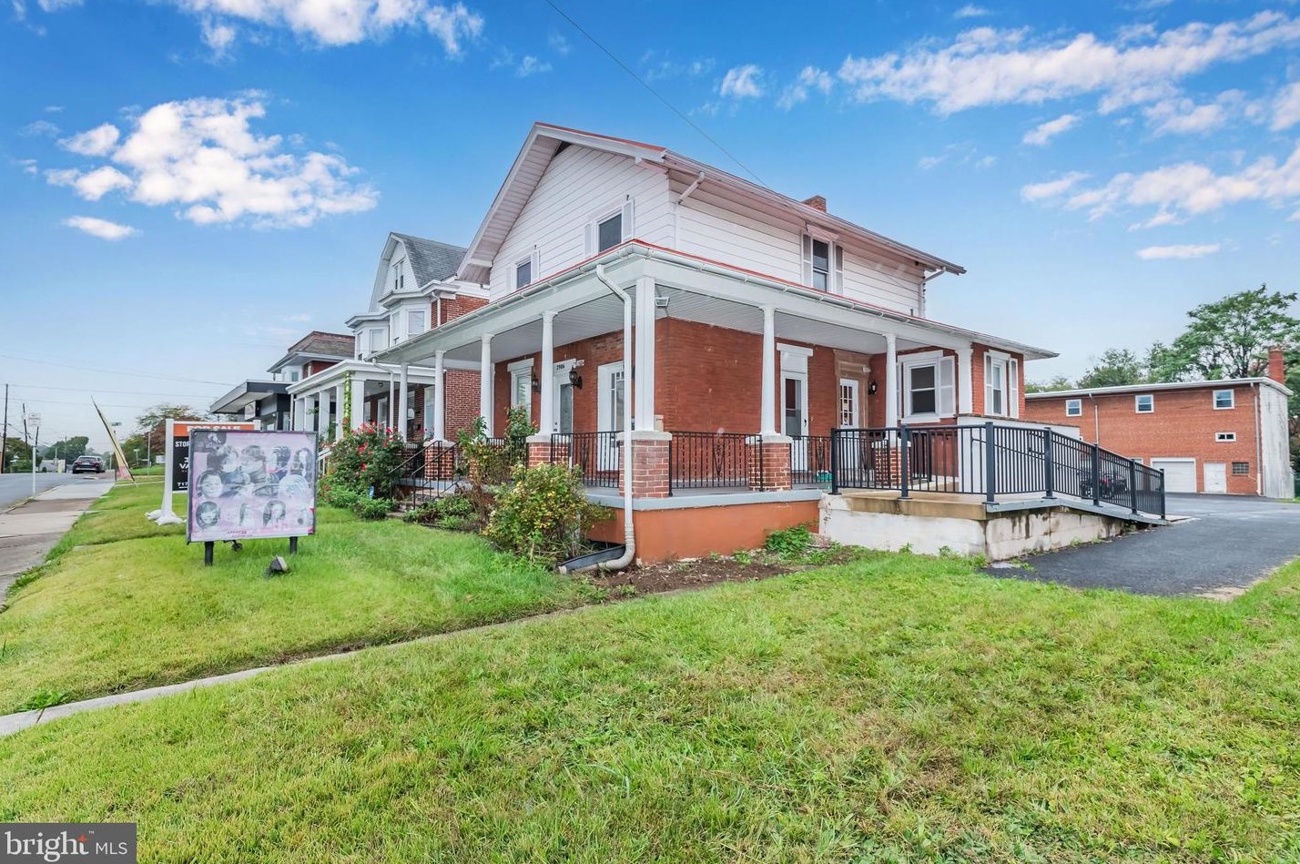 2906 Herr St, Harrisburg, PA 17103
