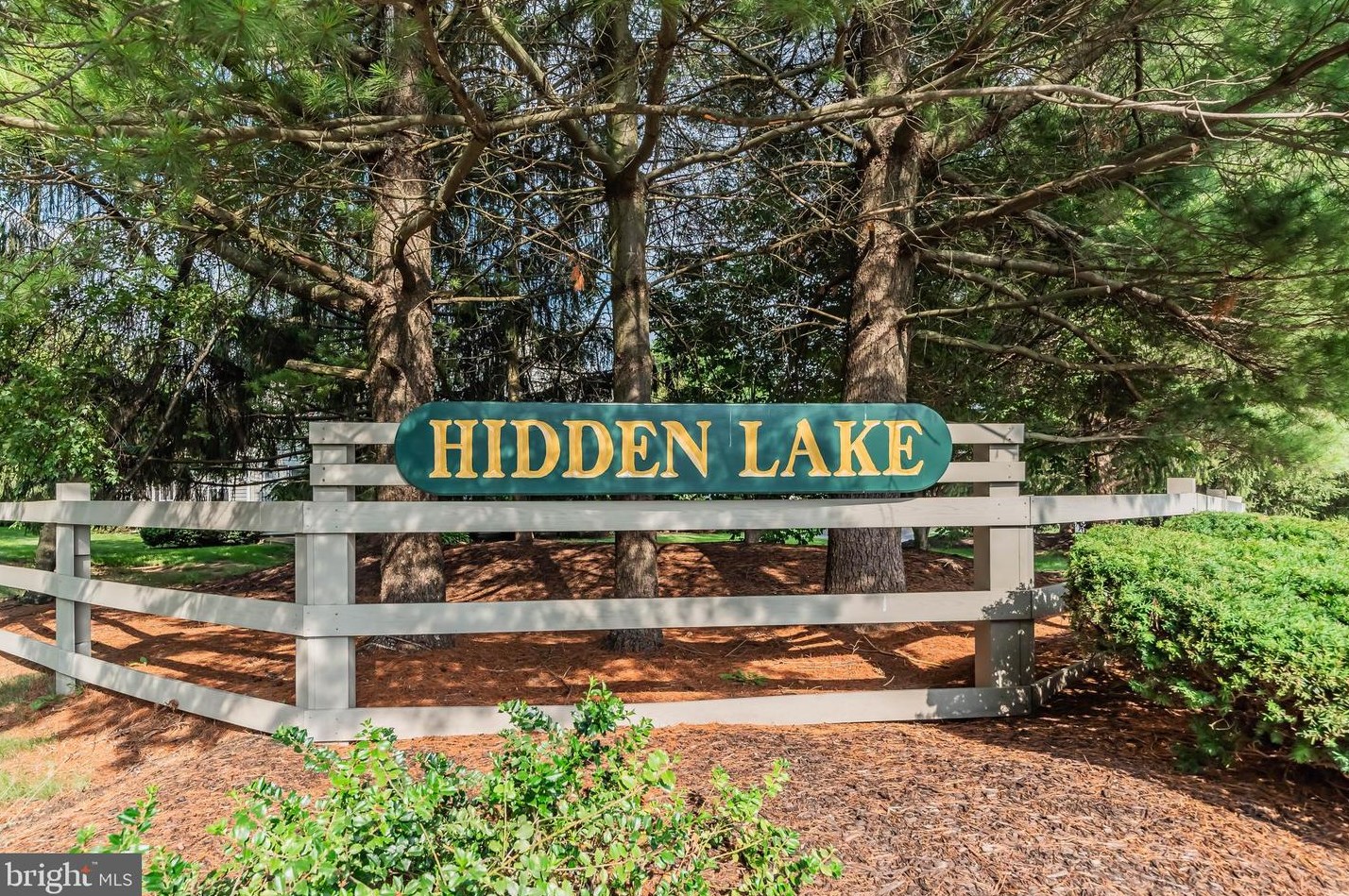 5807 Hidden Lake Dr, Harrisburg, PA 17111
