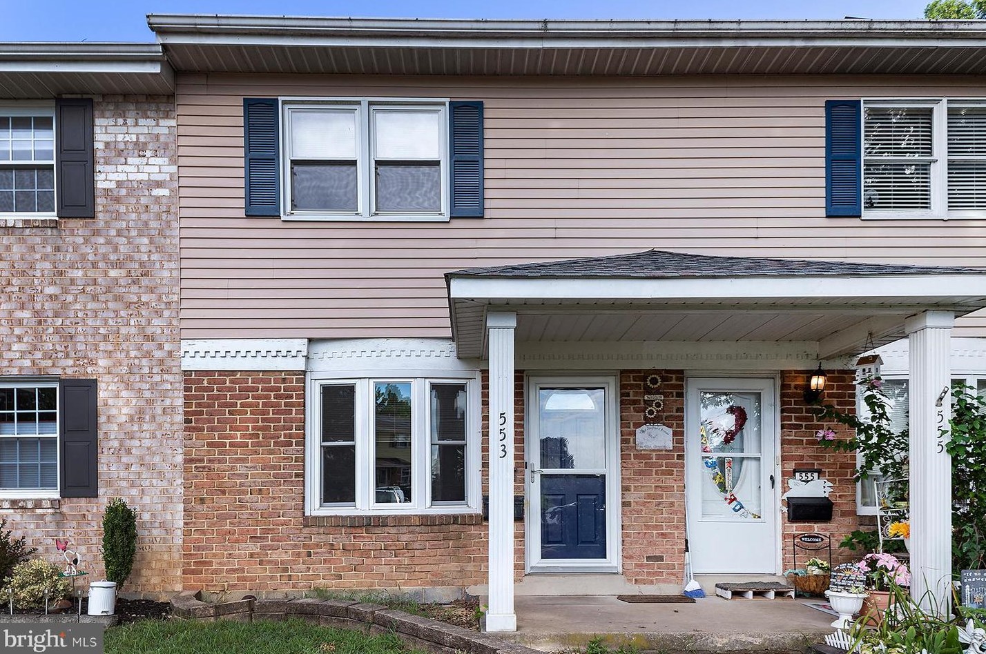553 Mountain View Rd, Hbg Inter Airp, PA 17057