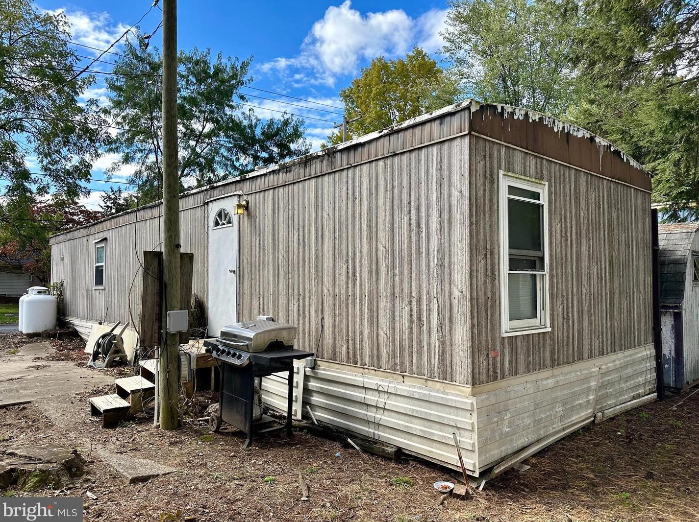 9 Cherry Ave, Highspire, PA 17034