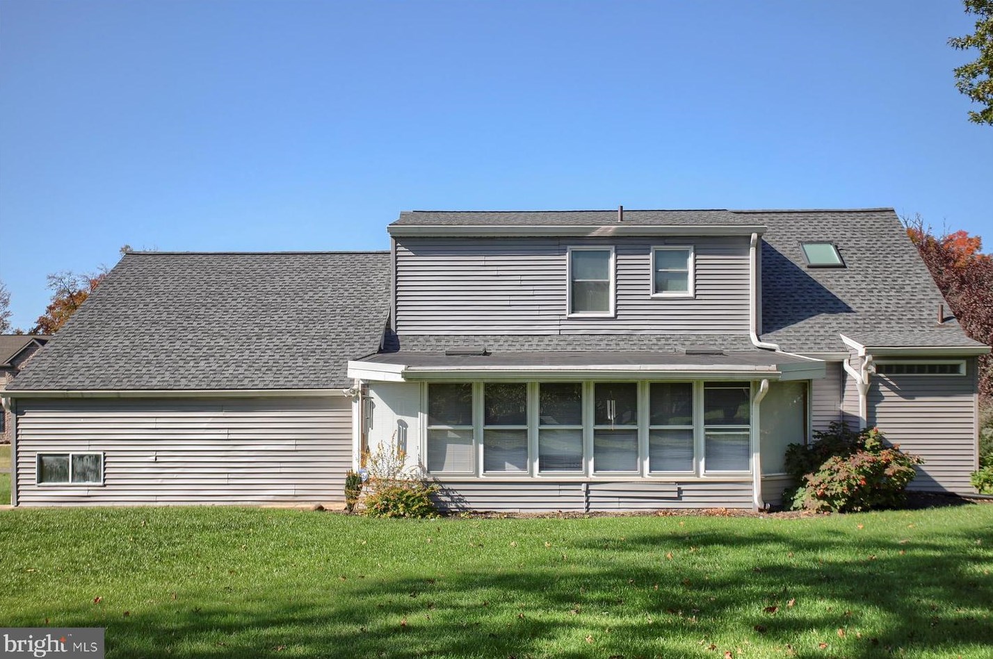 955 Clifton Heights Rd, Hummelstown, PA 17036