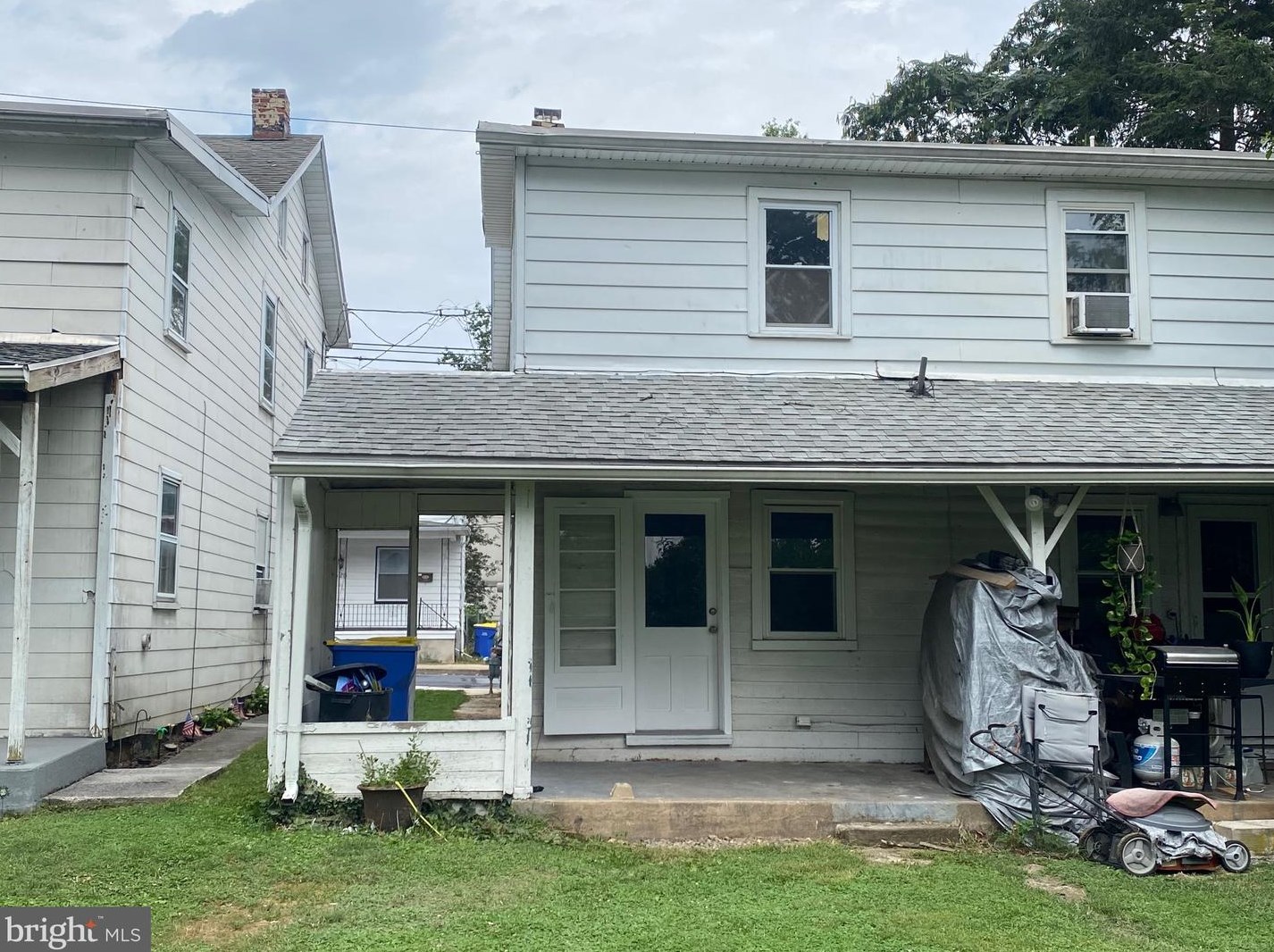 321 Spring St, Hbg Inter Airp PA  17057-1428 exterior