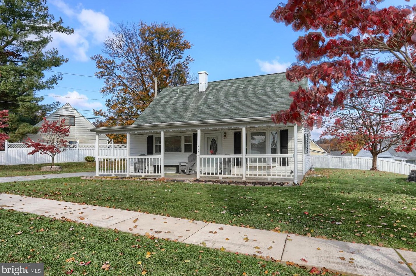1124 Cypress St, Hbg Inter Airp, PA 17057