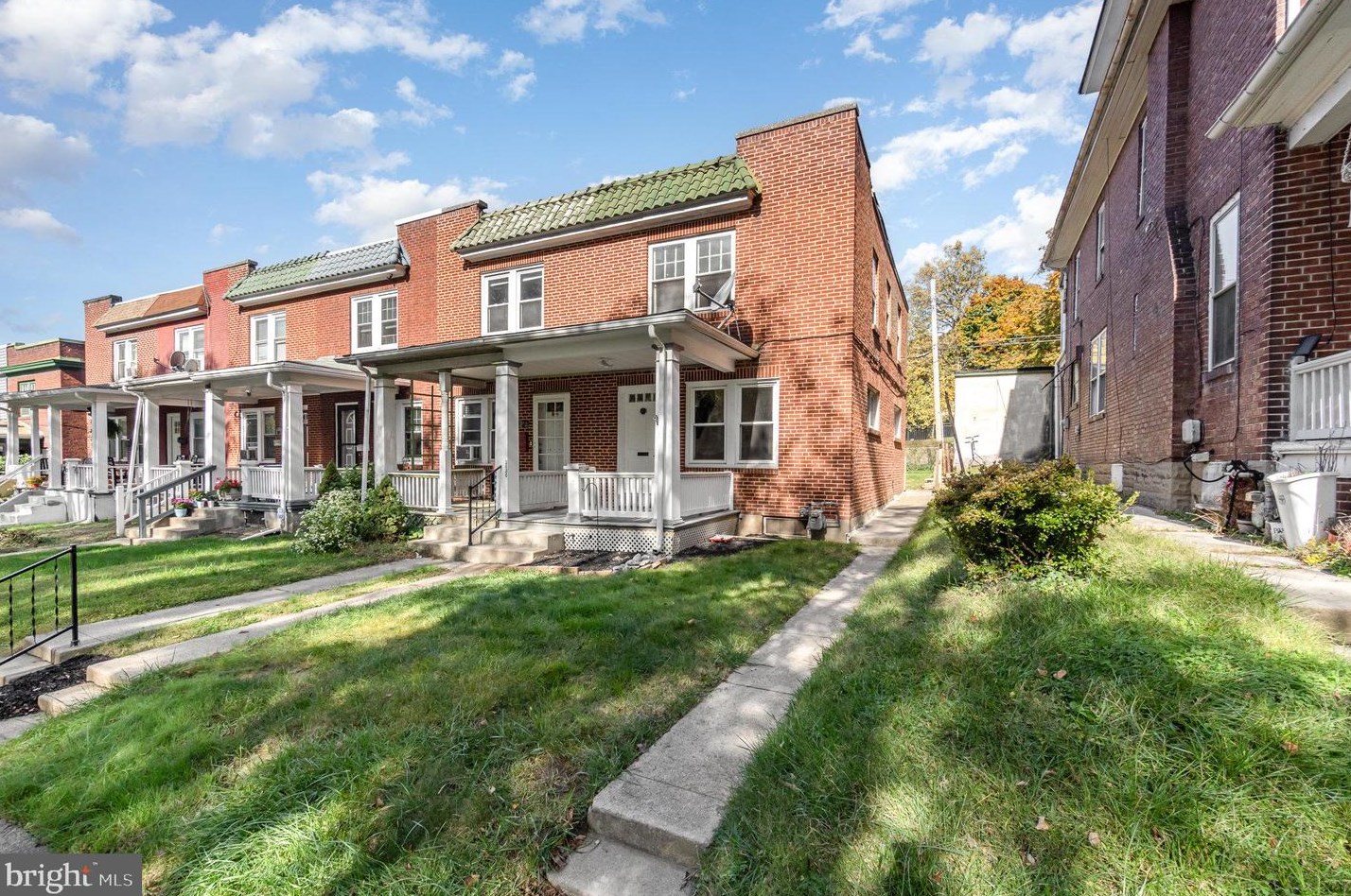 2020 Holly St, Harrisburg, PA 17104