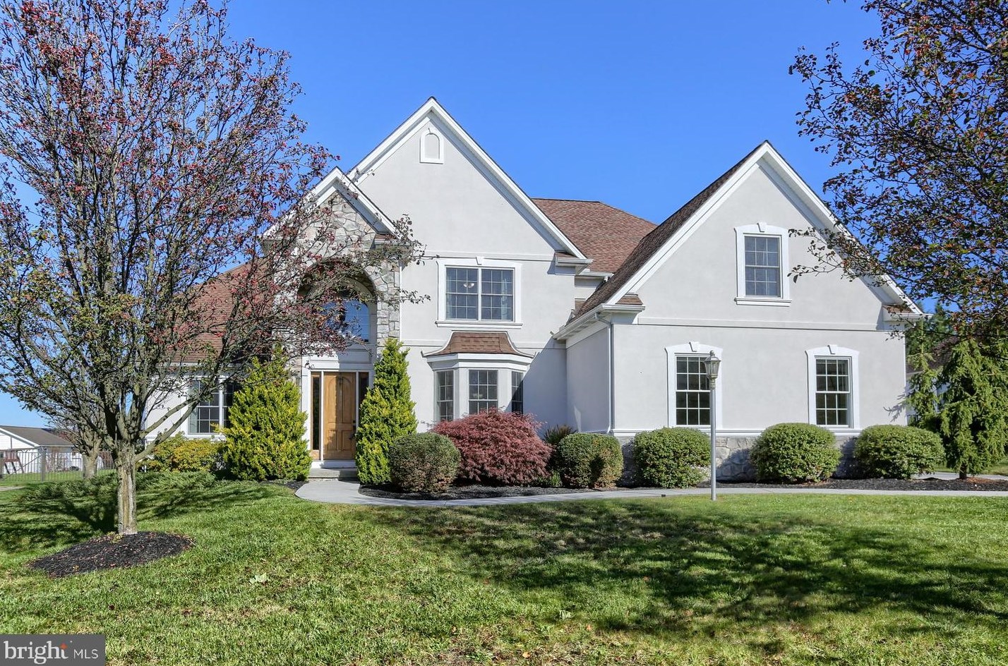 6420 Farmcrest Ln, Harrisburg, PA 17111