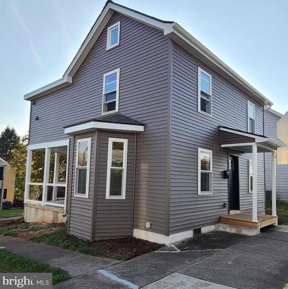 298 E High St, Hbg Inter Airp, PA 17057