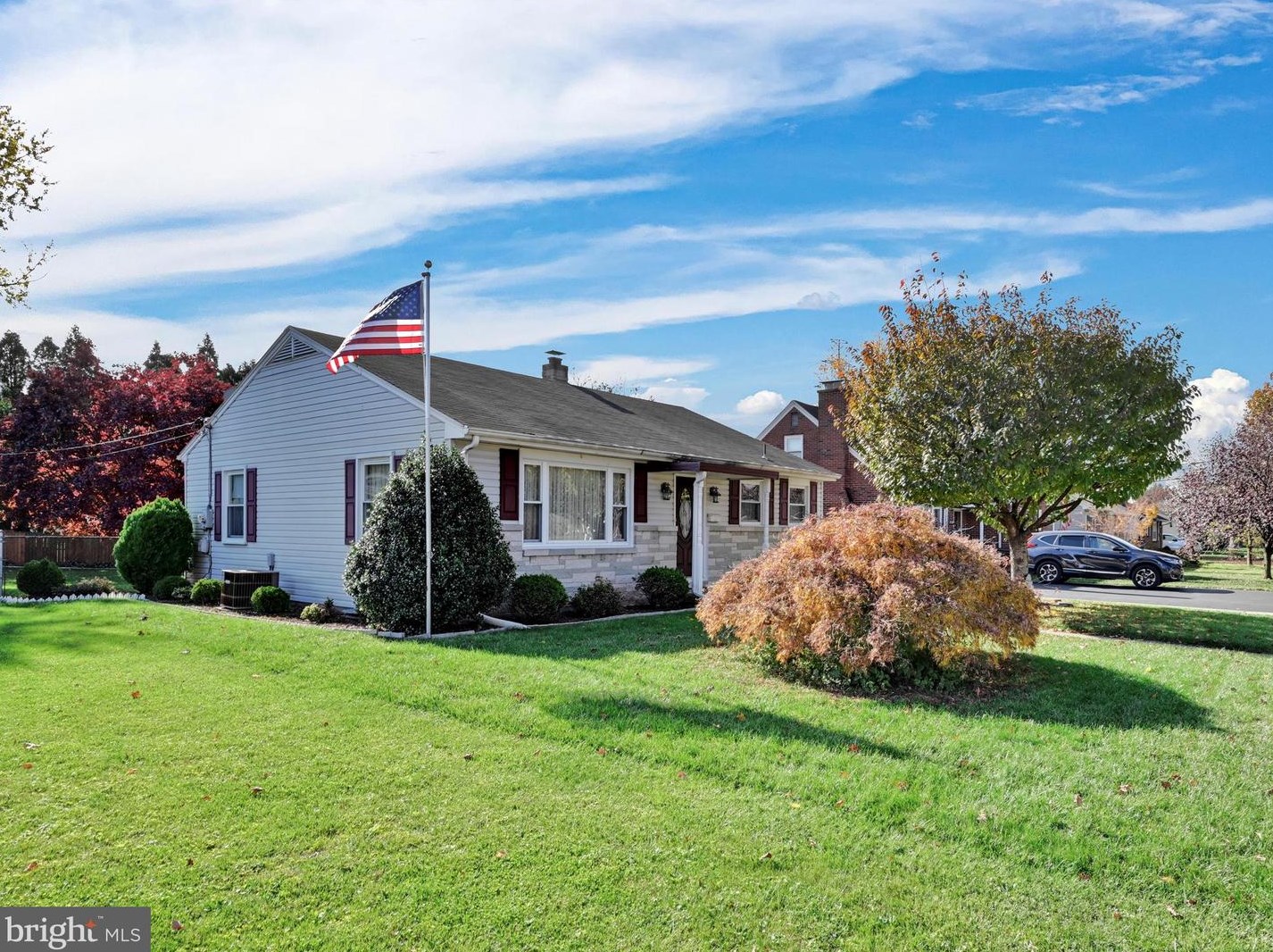 14 Runyon Rd, Hummelstown, PA 17036