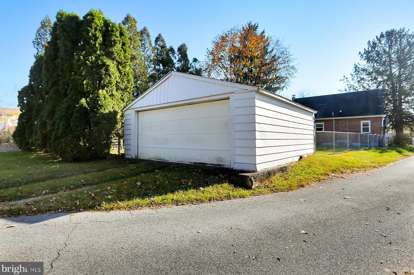 129 Columbia St, Hbg Inter Airp, PA 17057-1807