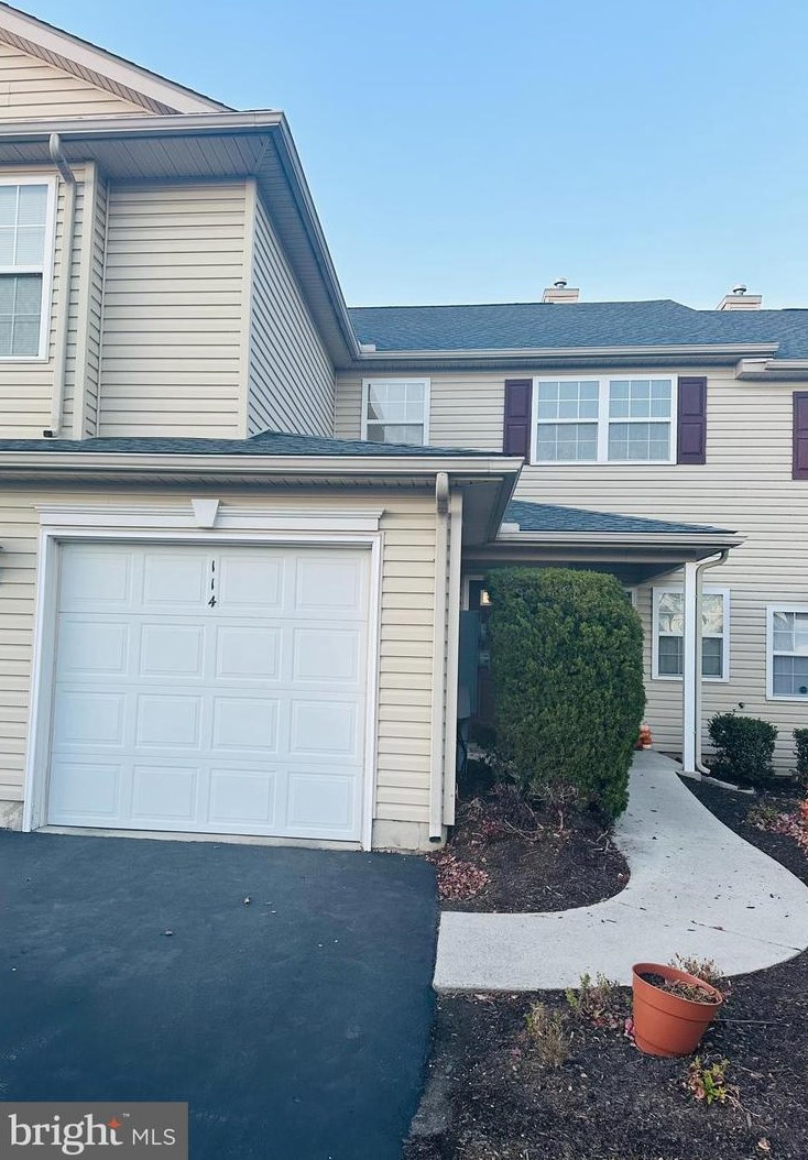 114 Sparrow Rd, Hummelstown, PA 17036