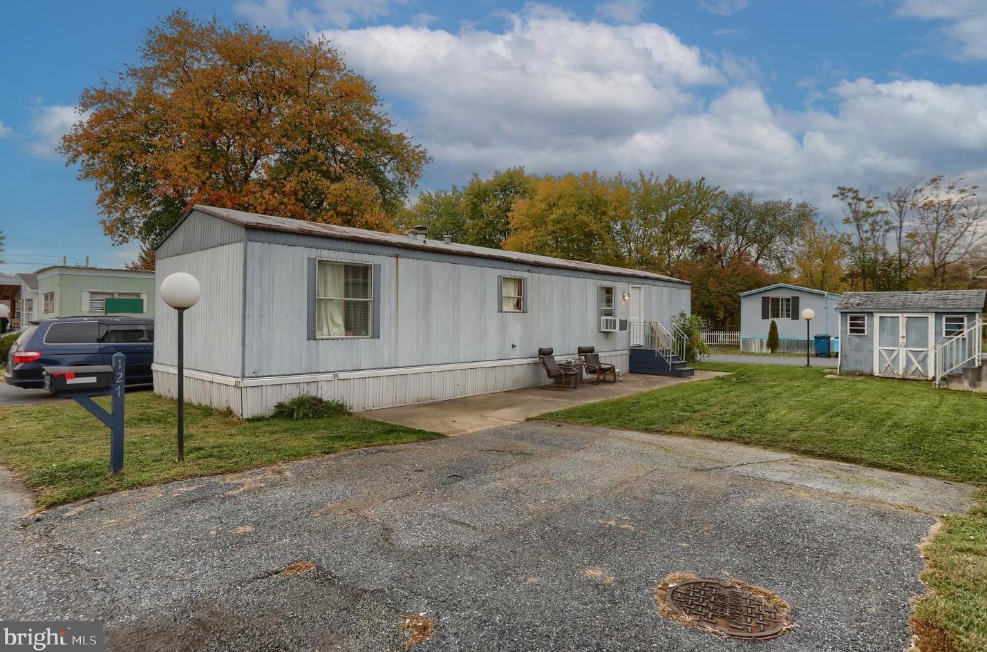 127 Park Dr, Hbg Inter Airp, PA 17057-4930