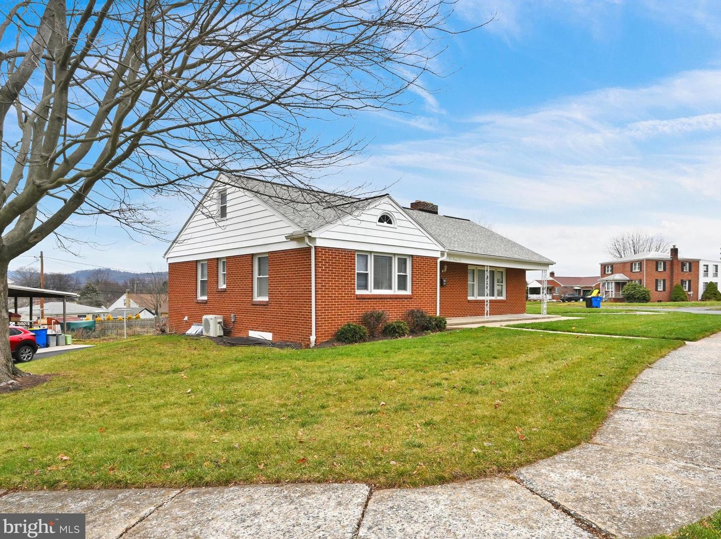576 Park Circle Rd, Hbg Inter Airp, PA 17057-1973