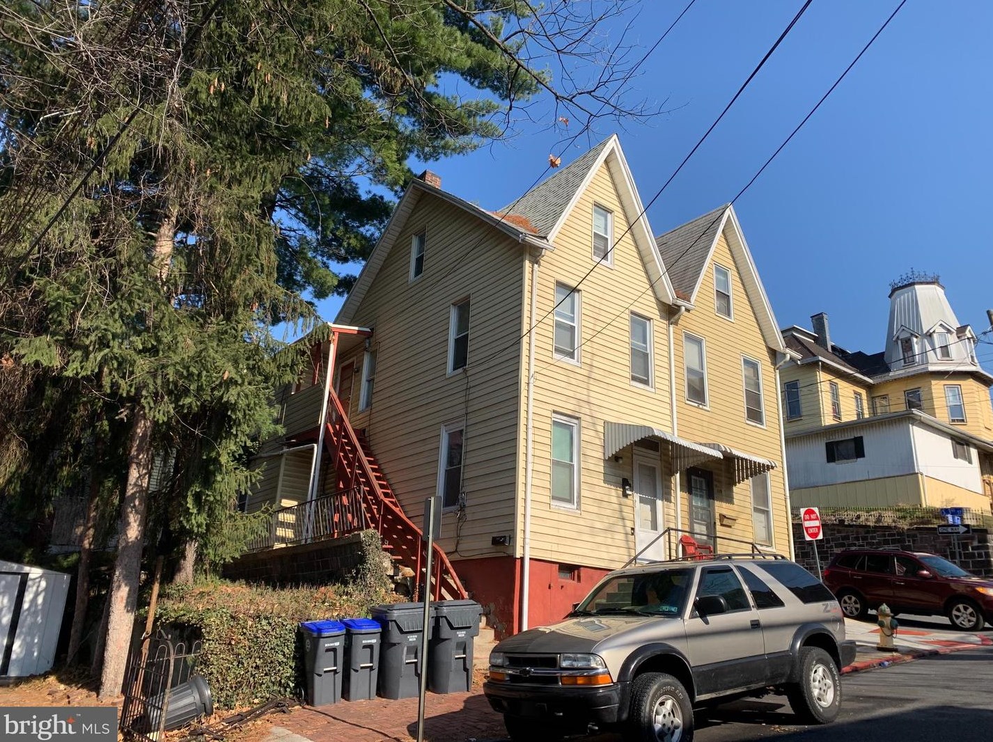 117 Walnut St, Harrisburg, PA 17113