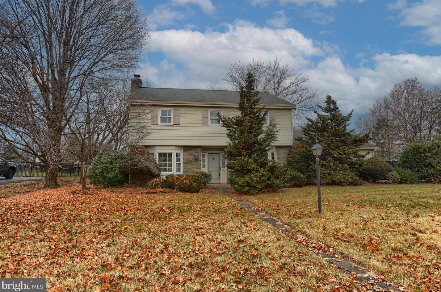 7 Forest Ave, Swatara, PA 17033-2019