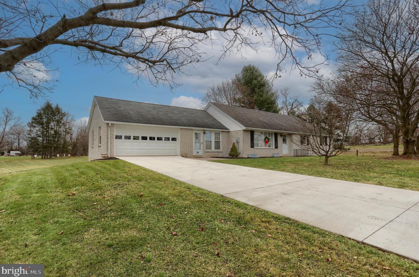 270 Gates Rd, Swatara, PA 17033-9327