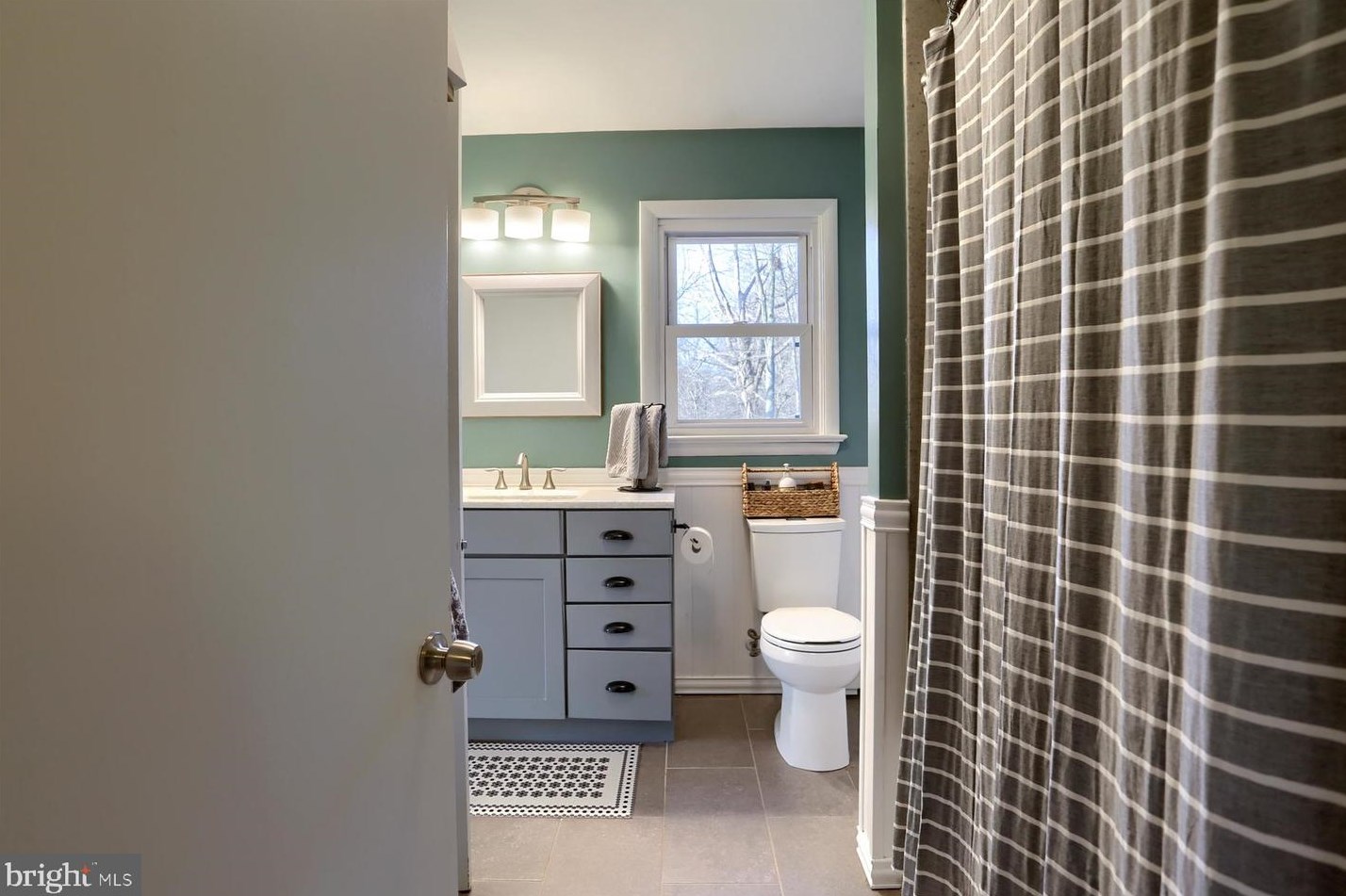 216 Fairville Ave, Harrisburg PA  17112-9701 exterior