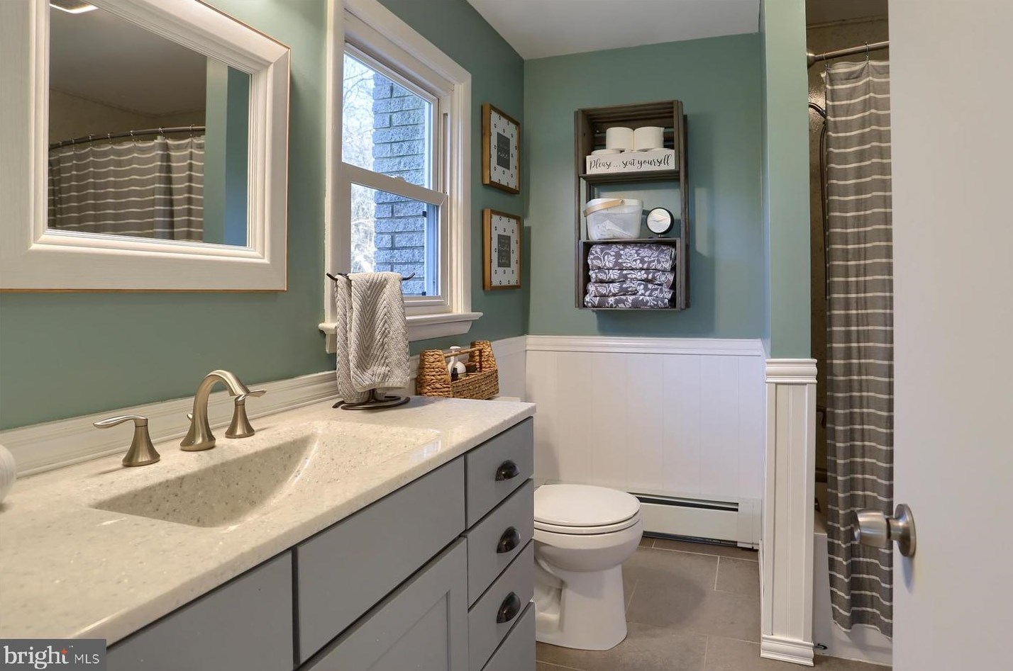 216 Fairville Ave, Harrisburg PA  17112-9701 exterior