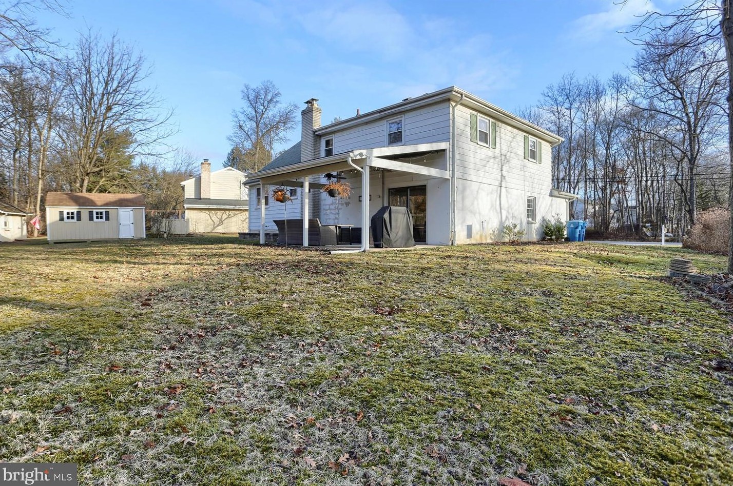 216 Fairville Ave, Harrisburg PA  17112-9701 exterior