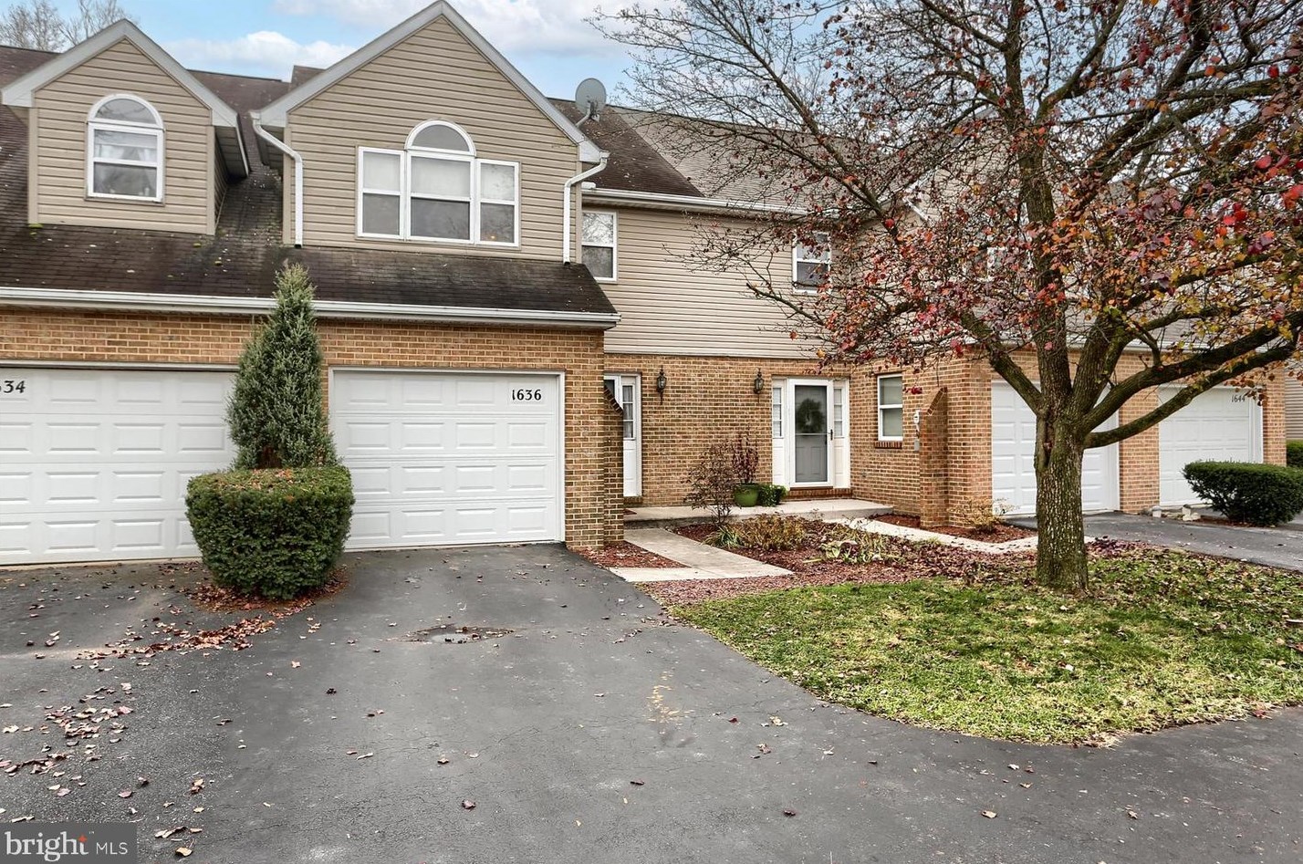 1636 Macintosh Way, Hummelstown, PA 17036-8726