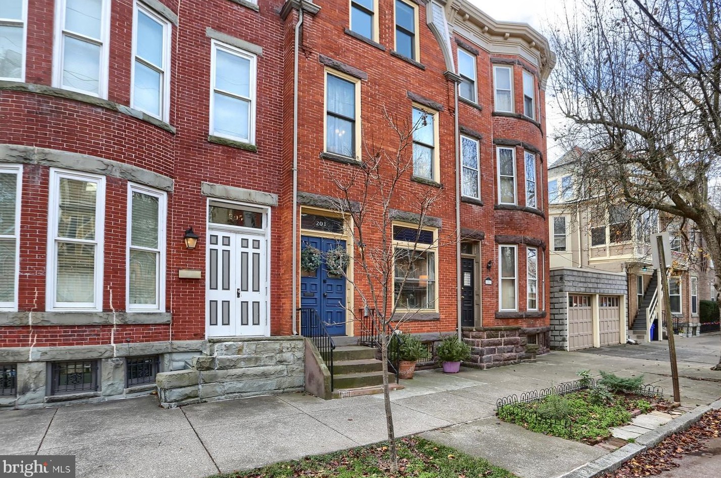 203 Harris St, Harrisburg, PA 17102