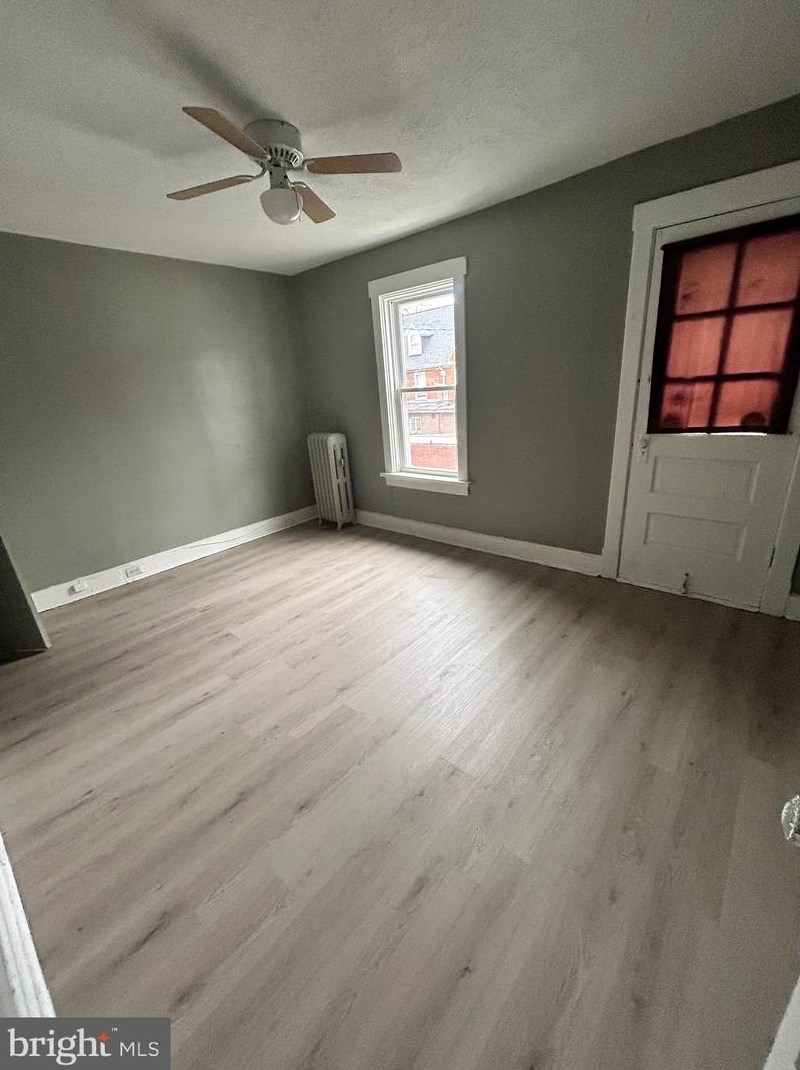 1625 Herr St, Harrisburg PA  17103-1450 exterior