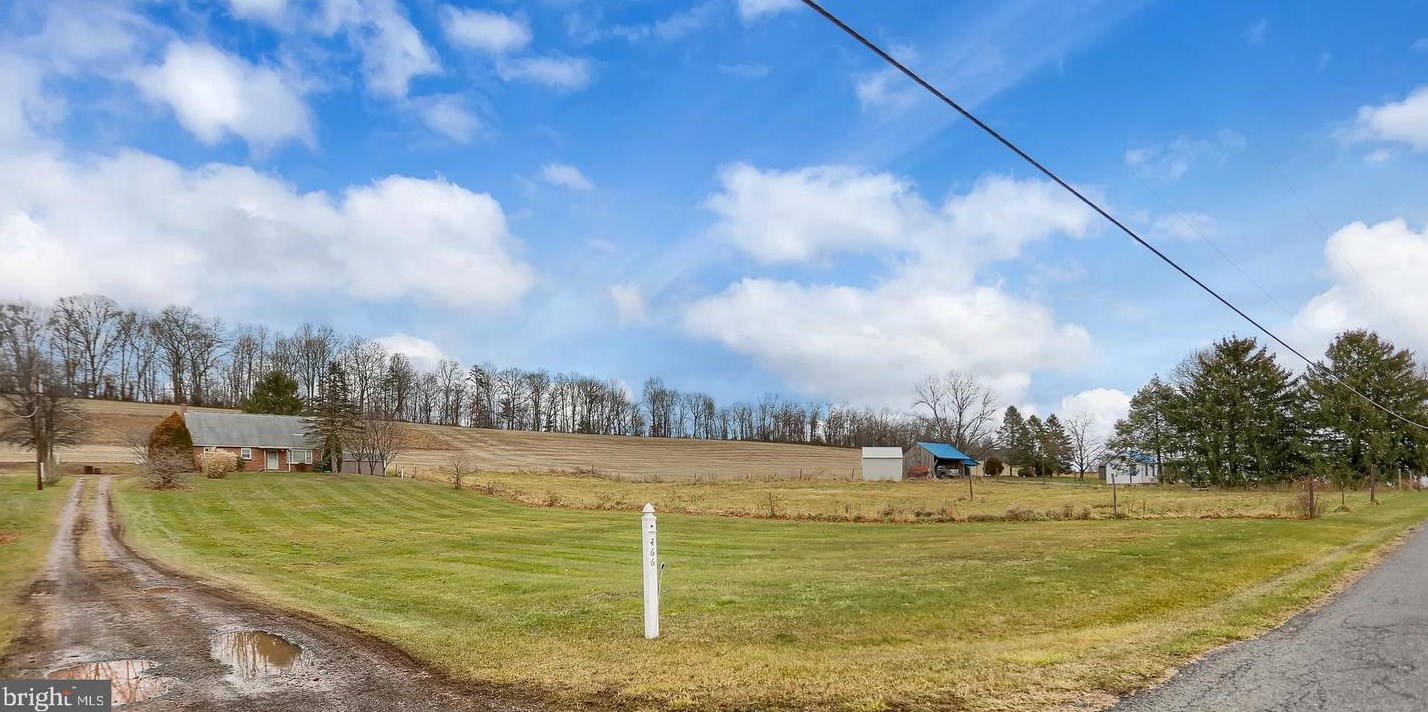 466 Matamoras Rd, Powells Vly, PA 17032