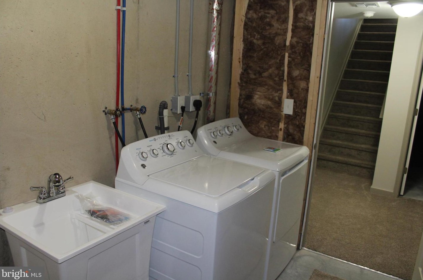 246 Hummel St, Harrisburg PA  17104-1728 exterior