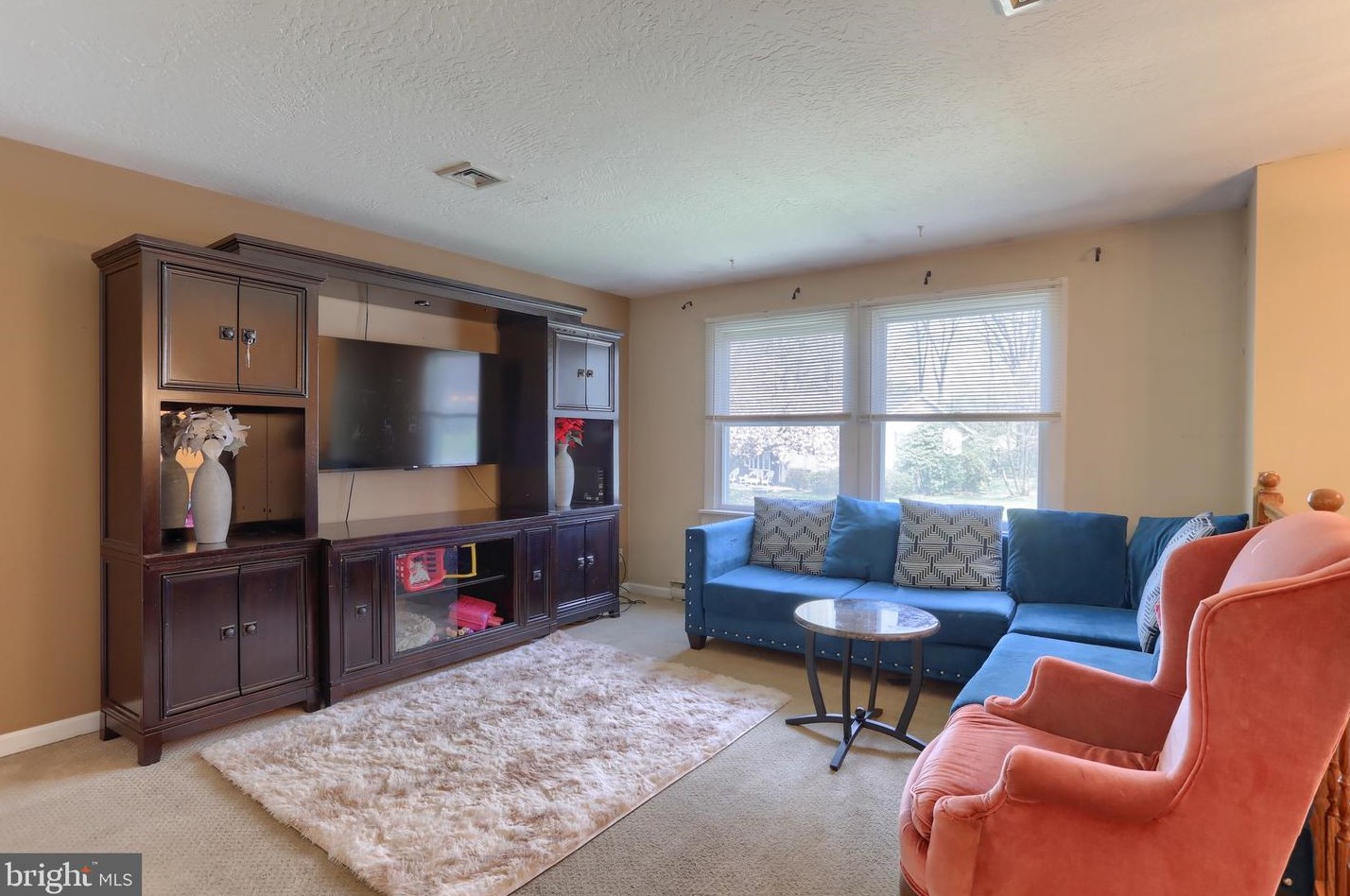 5556 Edsel St, Harrisburg PA  17109-5658 exterior