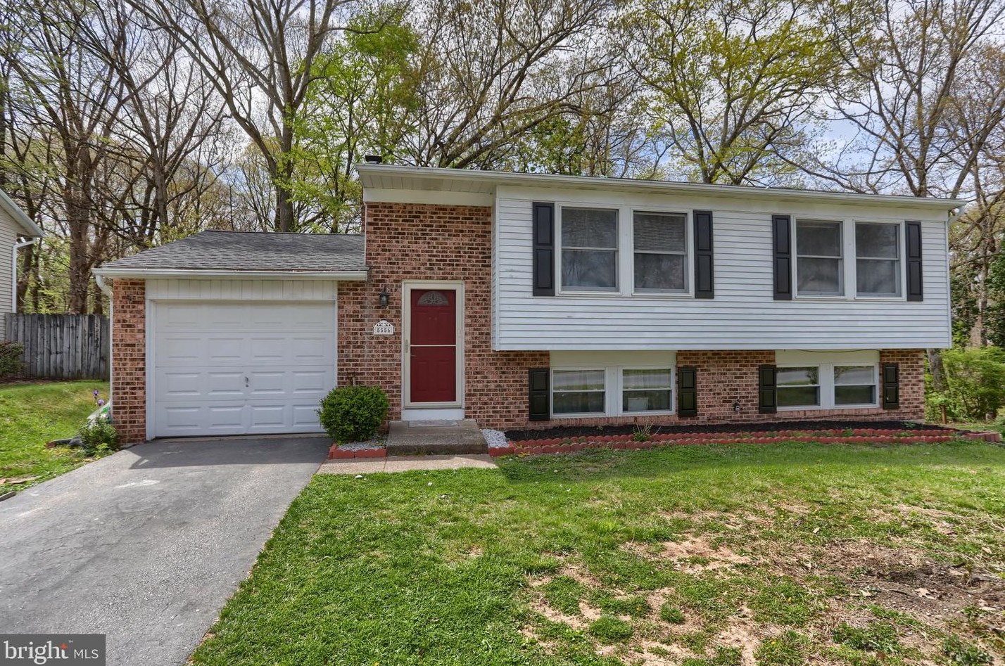 5556 Edsel St, Harrisburg PA  17109-5658 exterior