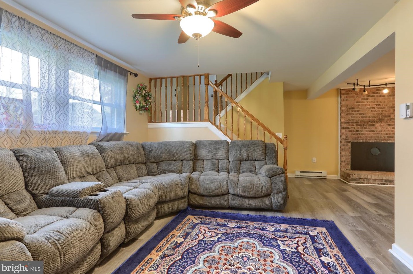 5556 Edsel St, Harrisburg PA  17109-5658 exterior