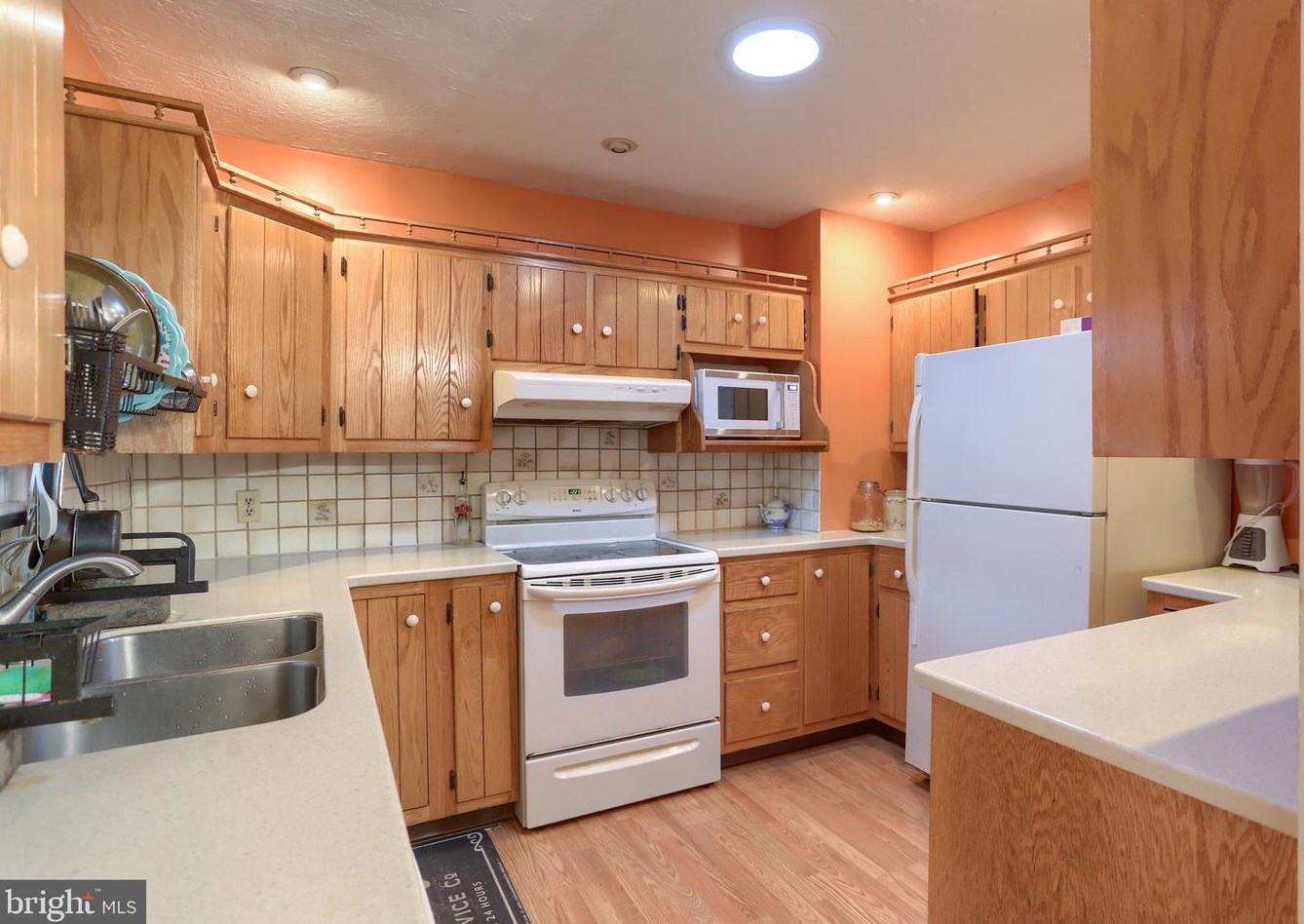 5556 Edsel St, Harrisburg PA  17109-5658 exterior