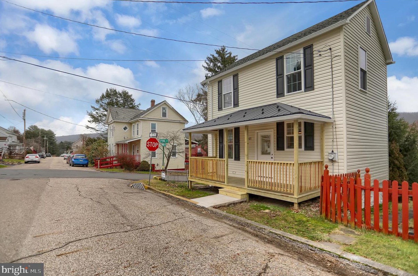 421 Walnut St, Lykens, PA 17048